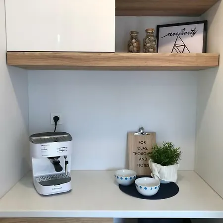 Floating 船屋